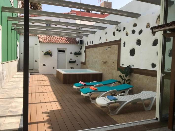 Casa rural para 12 personas, con vistas además de piscina y jardín en Telde - 2