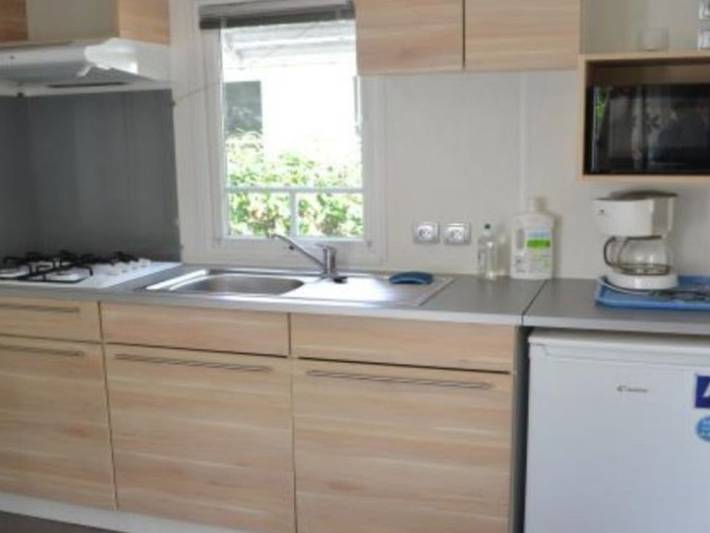 Mobil home pour 6 personnes, avec piscine et terrasse à Mézos - 3