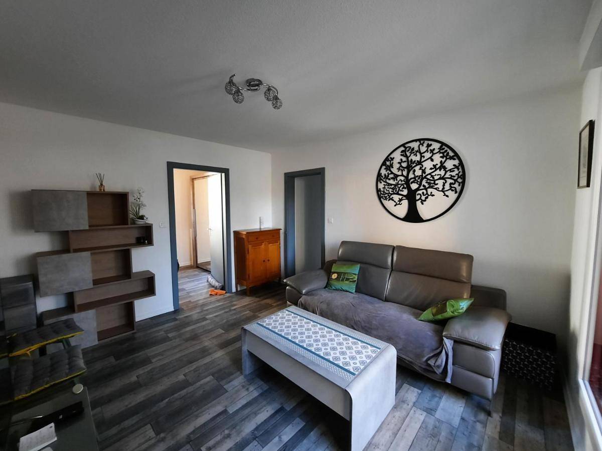 Appartement entier, One-Bedroom Apartment in Haguenau, Nord de l'Alsace