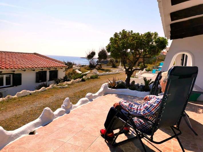 Location de vacances pour 4 personnes, avec vue et jardin dans Platja de l'Almadrava - 4