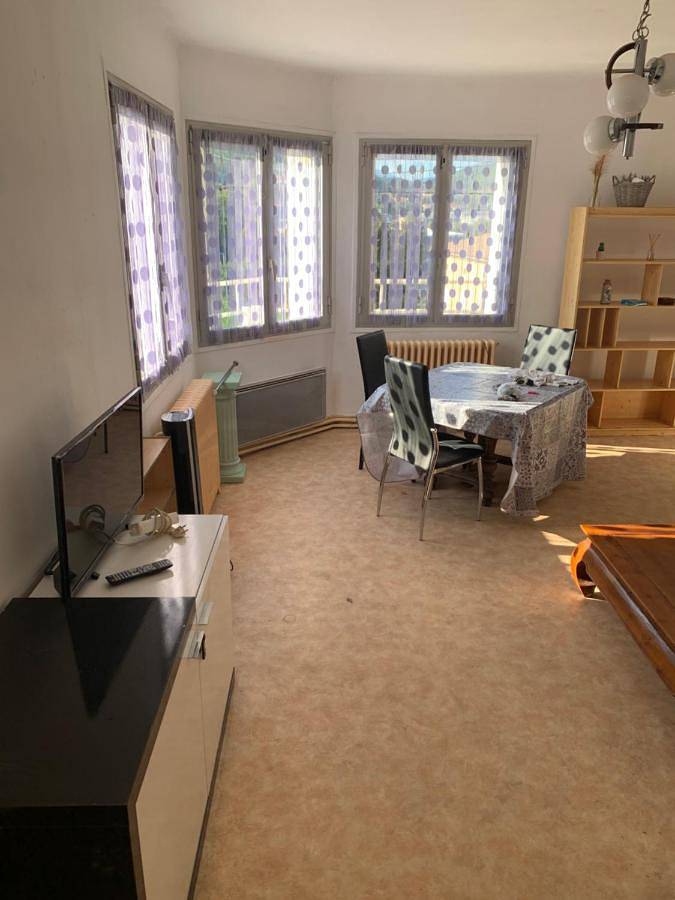 Classic Triple Room in Alès, Parc national des Cévennes