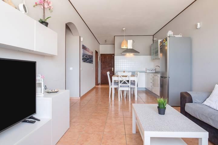 Hel lägenhet, Central Apartment "Miguel Benitez" On the Beach with Terrace, Ocean View & Wi-Fi in El Cotillo, La Oliva