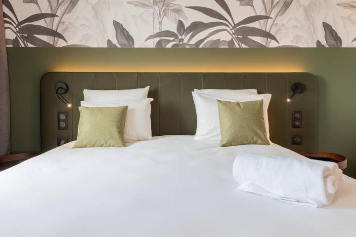 Hôtel pour 2 personnes, avec terrasse à Saint-Priest - 2