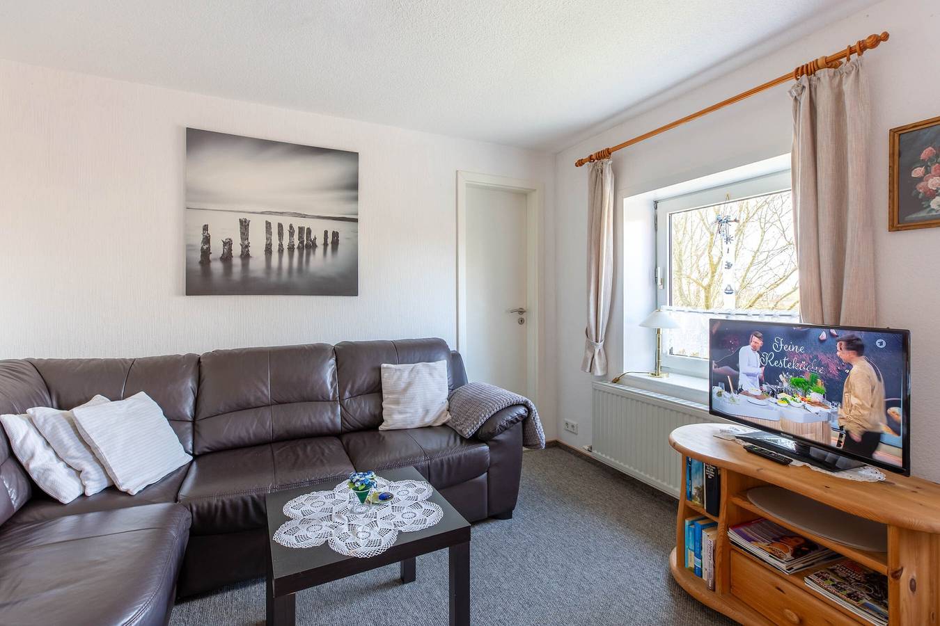 Ganze Wohnung, „Fewo Abendsünn“ mit gemeinsamer Terrasse, Garten und Wlan in Pellworm, Nordseeküste