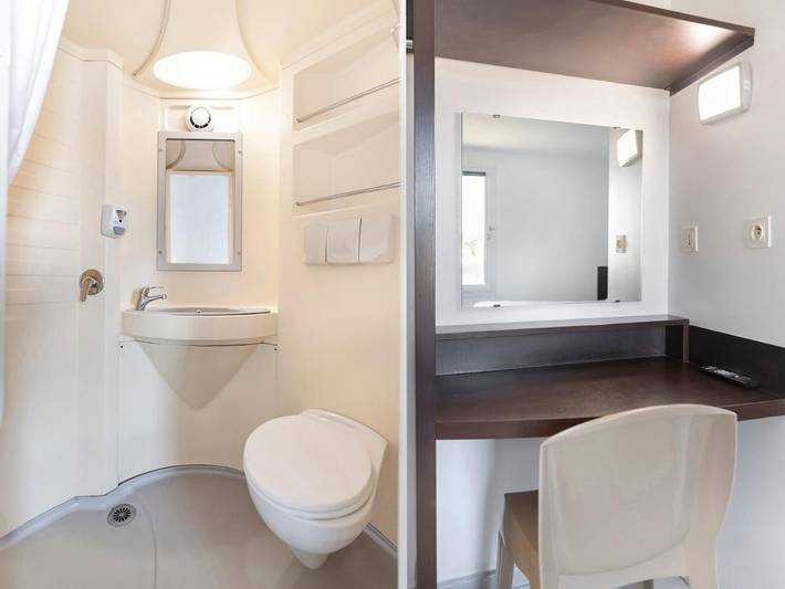 Hôtel pour 2 personnes, avec terrasse à Beaucouzé - 4