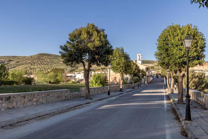 Chalet para 10 personas, con piscina además de jardín y jacuzzi en Alhama - 2