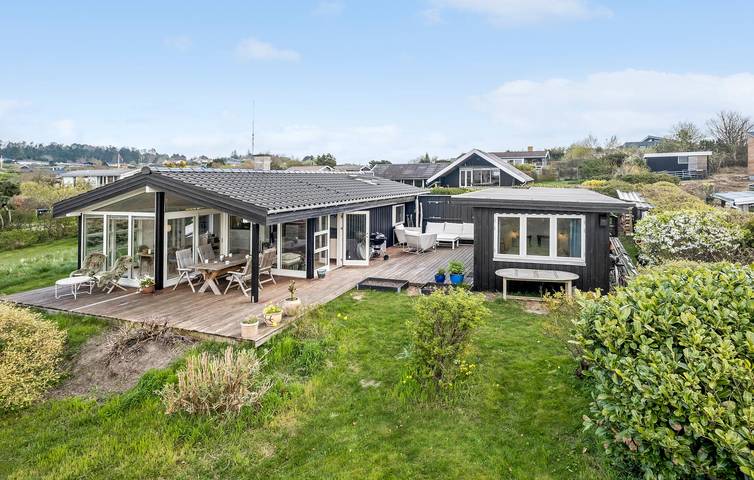 Ferieudlejning for 5 personer, med sauna og terrasse i Røsnæs