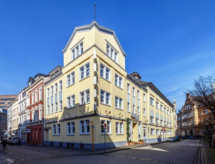 Hotel für 3 Personen, mit Terrasse und Whirlpool in Stolberg