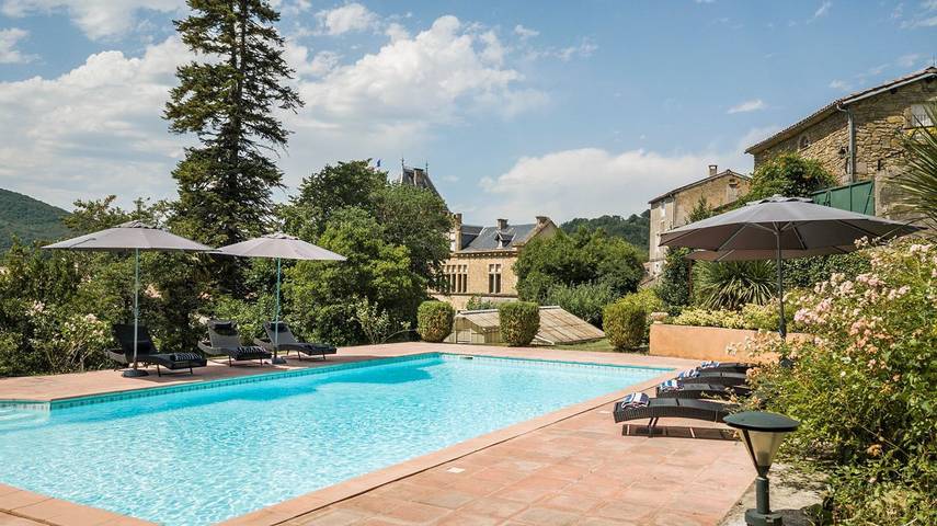 Château pour 16 personnes, avec Terrasse ainsi que Jardin et Piscine