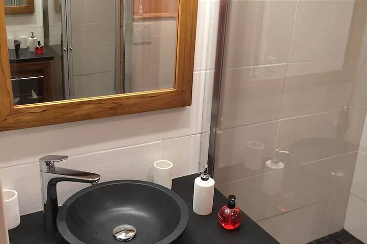 Appartement entier, Appartement de charme 4 personnes, Serre Chevalier 1400 m 3*,Wifi in La Salle-les-Alpes, Serre Chevalier