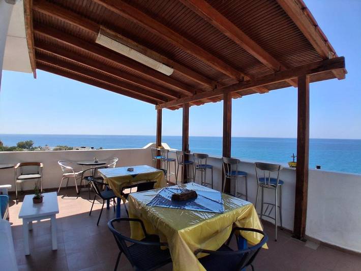 Gîte pour 2 personnes, avec Balcon ainsi que Terrasse et Vue dans Myrtos - 3