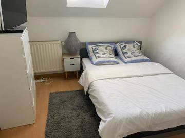 Gîte pour 2 personnes, avec jardin dans Nandy