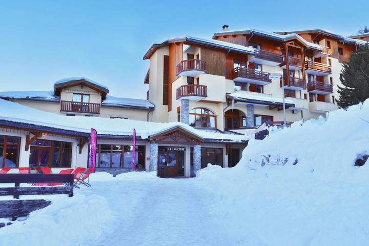 Hôtel pour 2 personnes, avec piscine ainsi que vue et terrasse, animaux acceptés