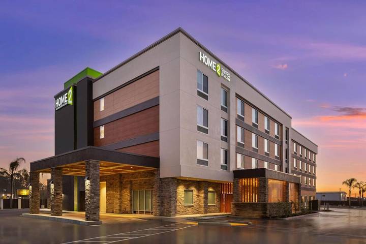 Hotel para 4 personas, con jacuzzi y piscina - 1