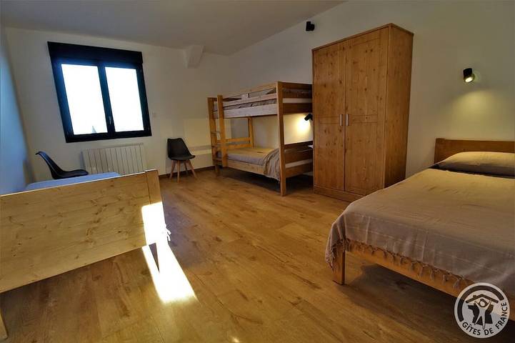 Location de vacances pour 15 personnes à Pommiers - 2