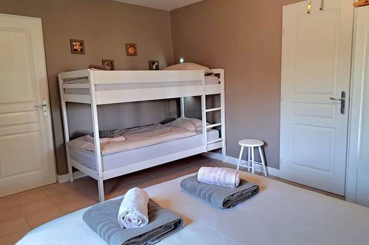 Location de vacances pour 8 personnes, avec jardin et terrasse à Paulhiac - 2