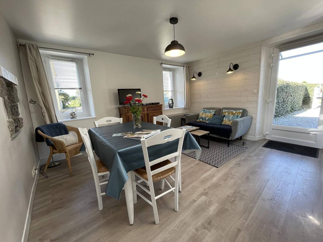 La Maison de Jeanne in Surtainville, Côte de la Déroute