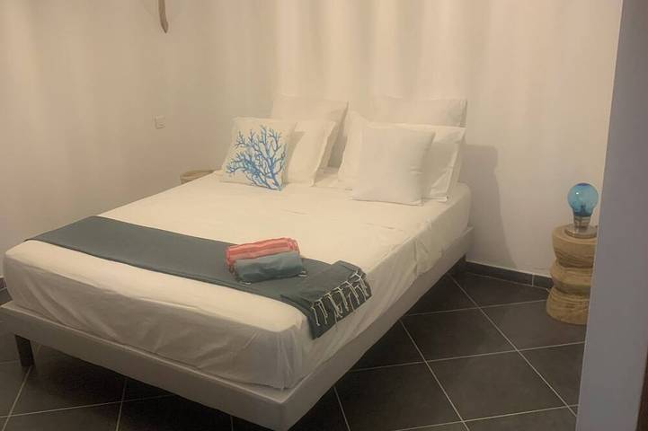 Chambre d’hôte pour 2 personnes, avec jardin à Figari - 3