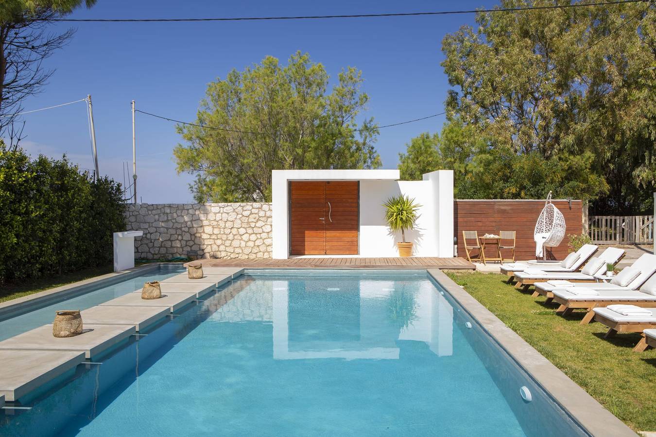 Coastal Chic Luxury Villa La Reina in Ai Giannis Kitesurfers beach paradise in Lefkada Stadt, Griechenland