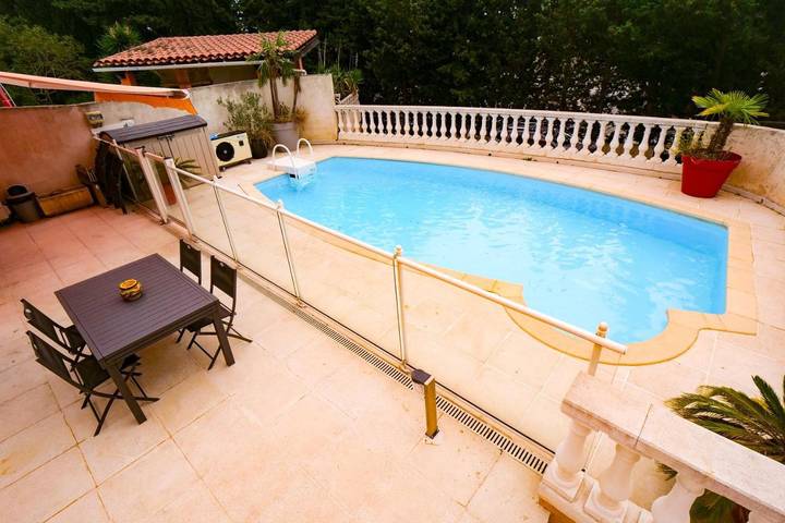 Villa pour 9 personnes, avec piscine ainsi que vue et jardin à Martigues - 4