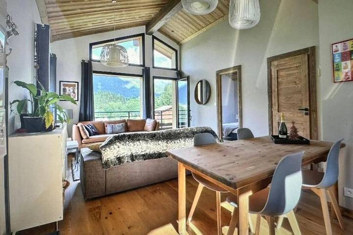Gîte pour 4 personnes, avec balcon et vue à La Côte-d'Arbroz - 4