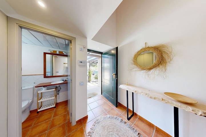 Chalet für 8 Personen, mit Balkon und Pool sowie Garten und Whirlpool, mit Haustier an der Costa Dorada