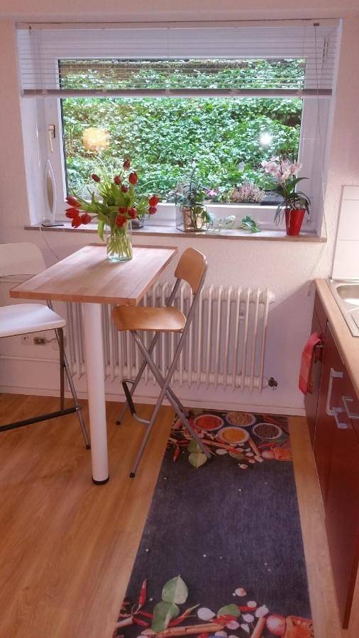 Ganze Wohnung, One-Bedroom Apartment in Neuss, Rhein-Kreis Neuss