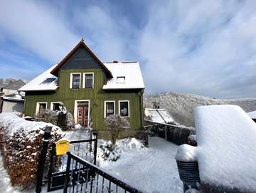 Ferienwohnung für 10 Personen, mit Balkon und Sauna sowie Ausblick und Garten, mit Haustier im Oberharz am Brocken