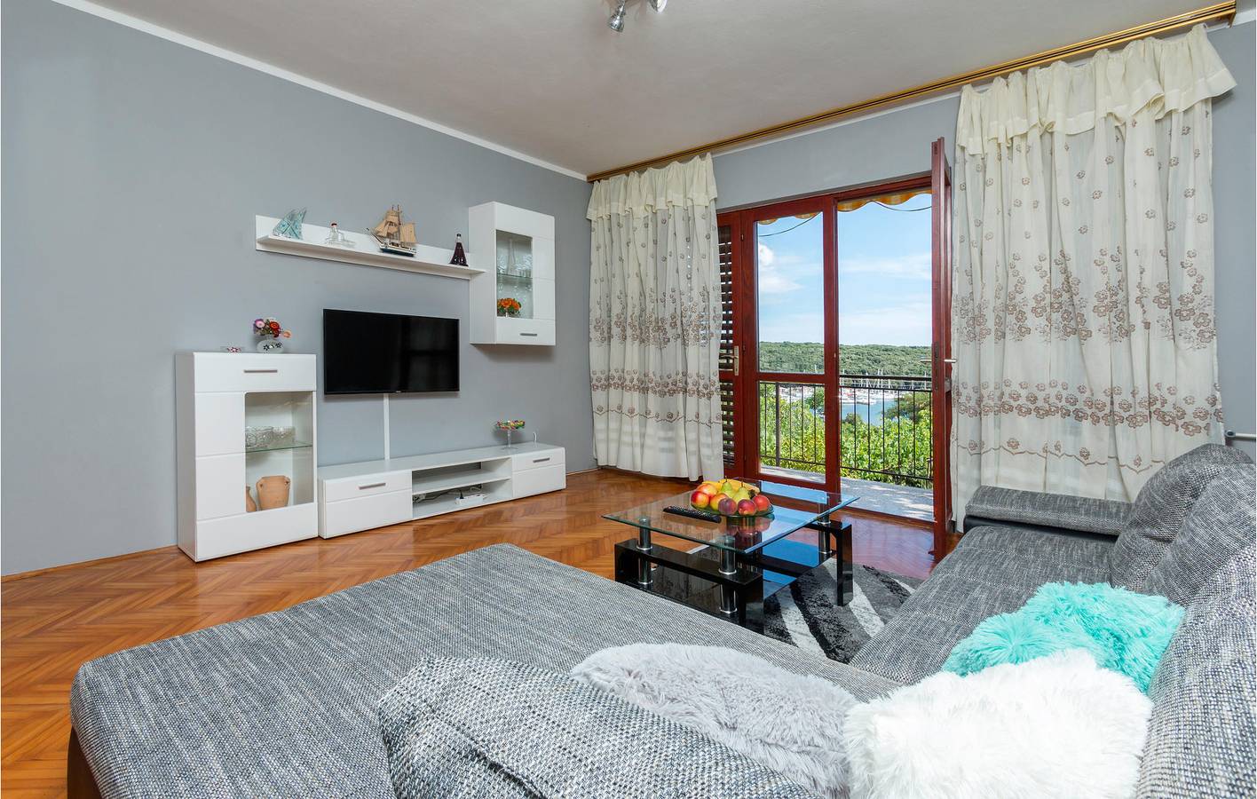 Ganze Ferienwohnung, Ferienwohnung für 6 Personen mit Terrasse in Pula-Medulin, Pula