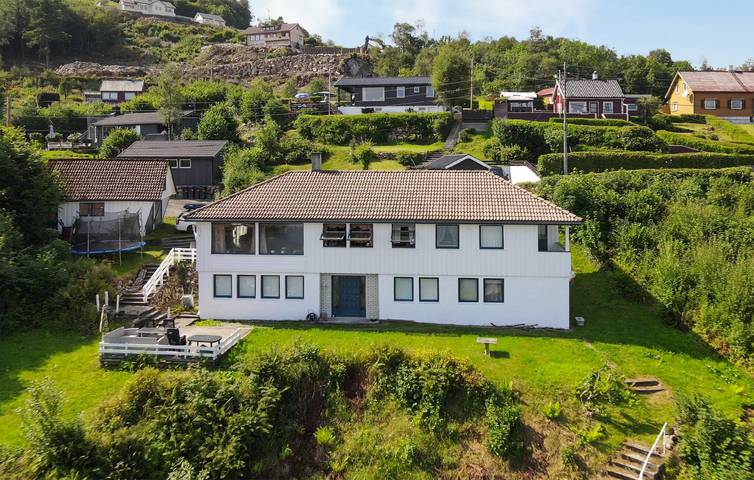 Ganze Ferienwohnung, Ferienwohnung für 8 Personen mit Garten in Sveio