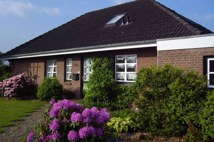 Ferienwohnung für 2 Personen, mit Terrasse und Garten sowie Ausblick