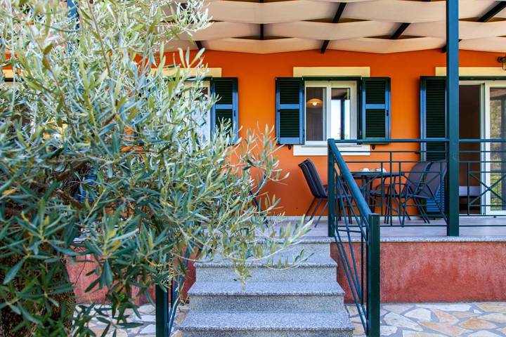 Villa für 2 Personen, mit Garten und Pool auf Lefkada