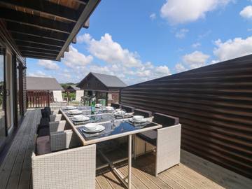 Chalet for 8 People in Cornwall, South West England, Photo 2