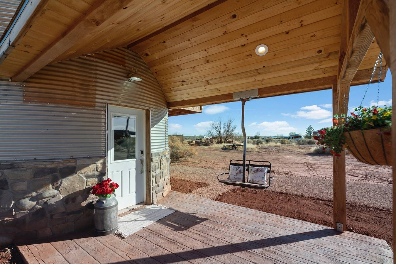 Southwest Silo Stay- 1 Bedroom Near Zion & Bryce in Mohave County