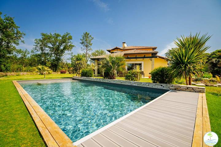 Gîte pour 13 personnes, avec jardin et piscine, adapté aux familles à Parentis-en-Born - 4