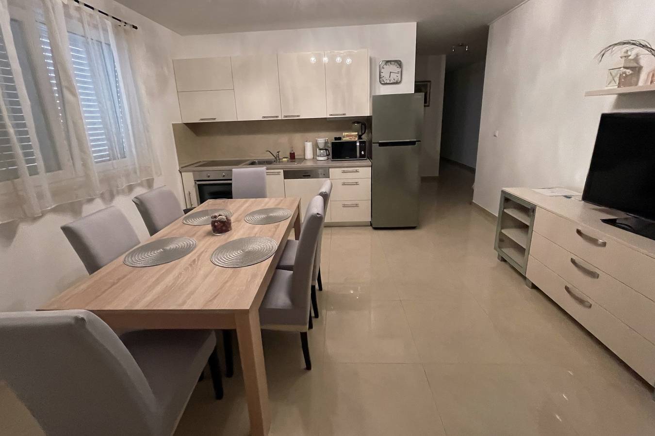 Ganze Wohnung, 1-Zimmer-Ferienwohnung mit Terrasse Palit, Rab A-18900-a in Palit, Rab