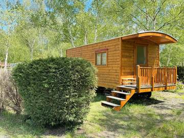 Location de vacances pour 2 personnes, avec jardin ainsi que piscine et balcon à Naujac-sur-Mer