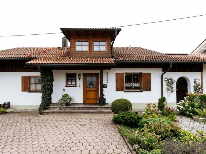 Ferienwohnung für 3 Personen, mit Garten