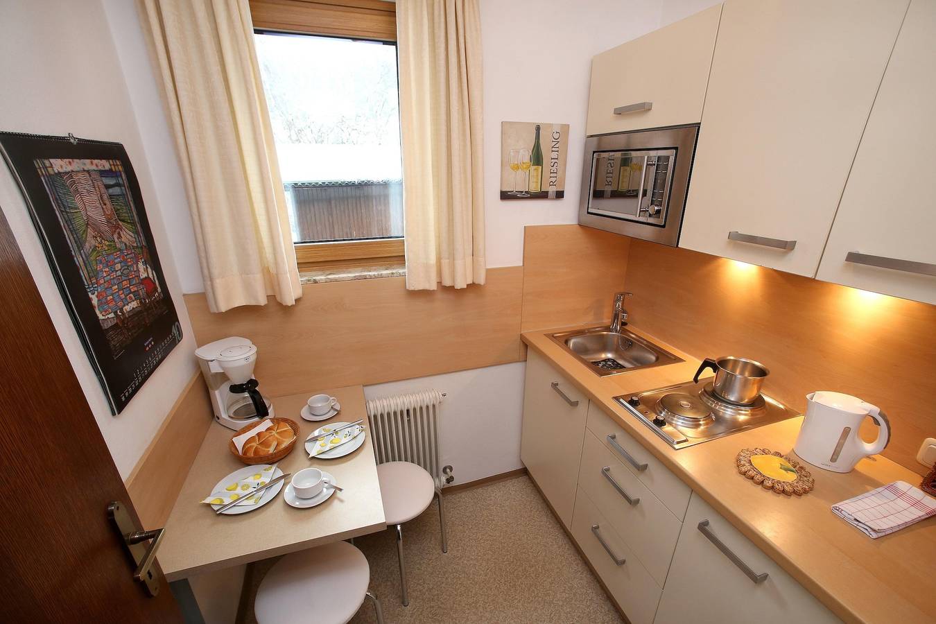 Ganze Ferienwohnung, Appt. C/Wohn-Schlafraum/Bad, Wc in Zell am See, Kitzbüheler Alpen