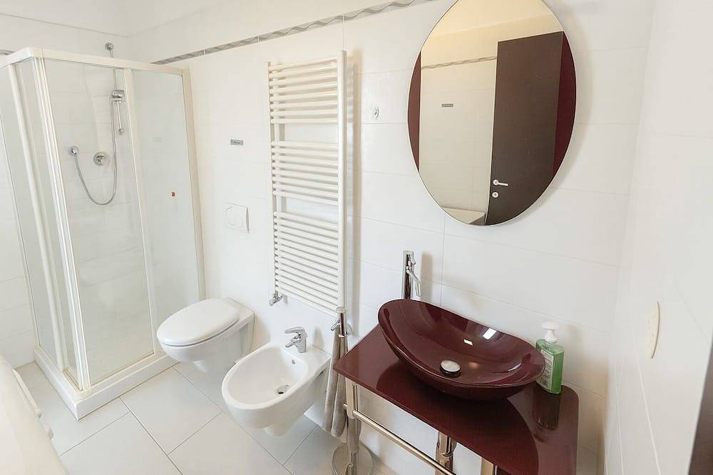 Ganze Wohnung, Neue Wohnung in Vasto, A / C, mit atemberaubendem Blick auf die Adria in Vasto, Chieti Provinz