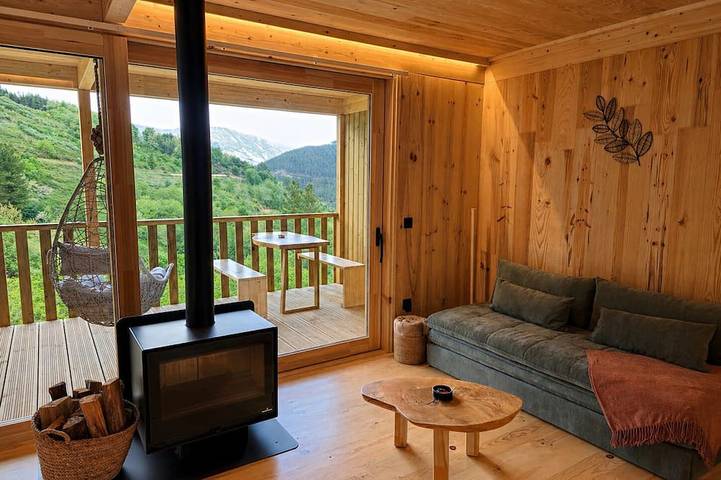 Cabanas do Navia · Mencía · Idéal pour familles et couples · Animaux acceptés in Navia de Suarna, Province de Lugo
