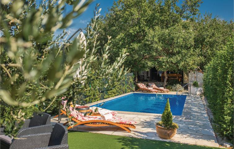 Gemütliche 1-Zimmer-Wohnung mit Pool, Terrasse und Strandzugang – 1000 m in Dubrovnik-Neretva
