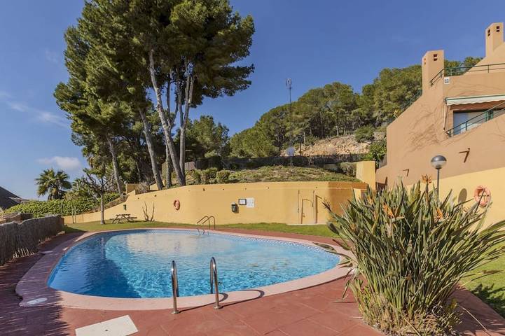 Ferienhaus für 6 Personen, mit Pool und Garten