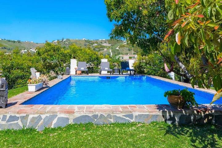 Villa for 6 people, with garden - 1