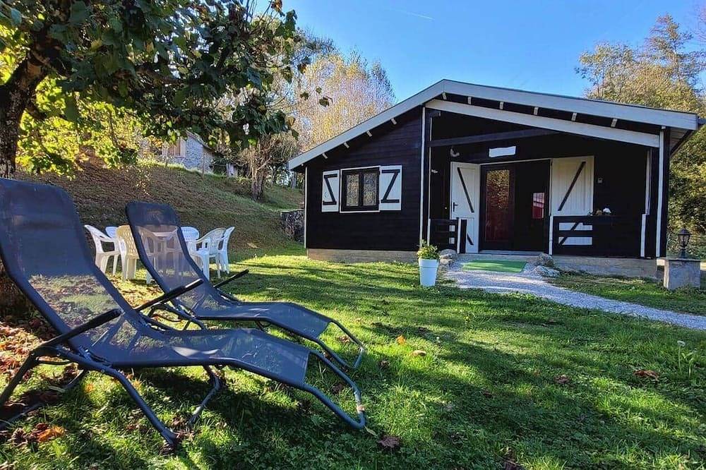 \"Calamès\" Chalet de Montorgueil in Saurat, Parc naturel régional des Pyrénées ariégeoises