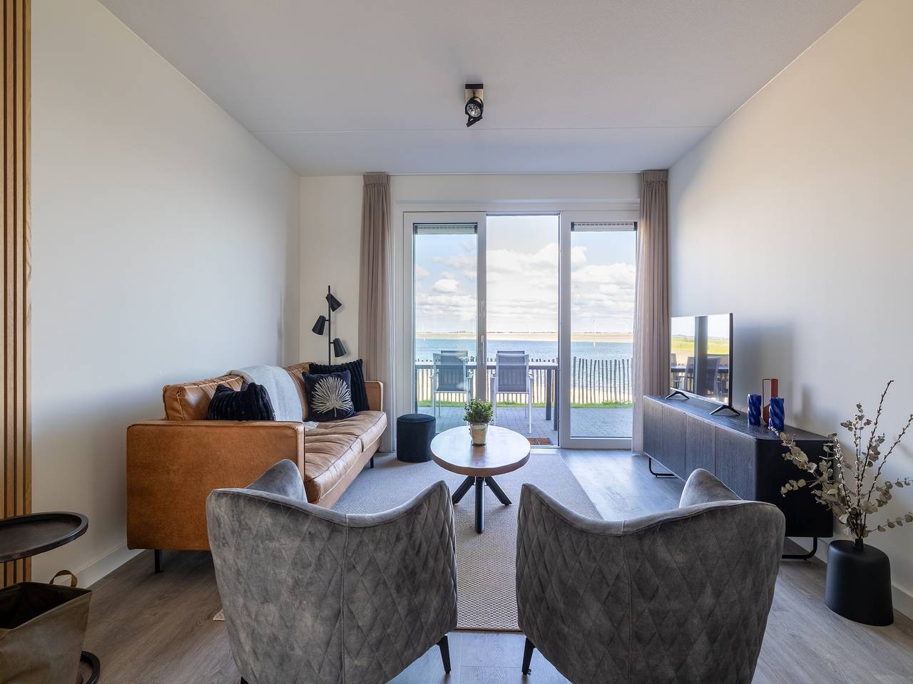 Geheel appartement, Appartement in Sint-Annaland bij de Haven in Sint-Annaland, Nederlandse Noordzeekust