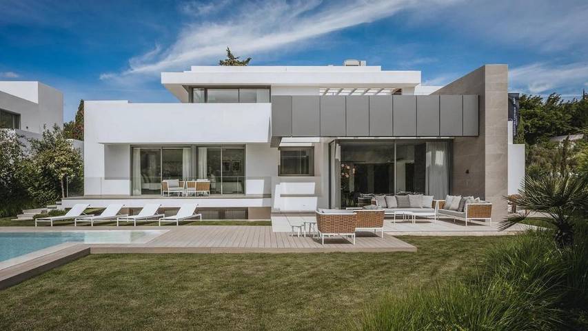 Ferienwohnung für 10 Personen, mit Terrasse und Garten sowie Pool und Seeblick in Balatonmariafürdö - 2