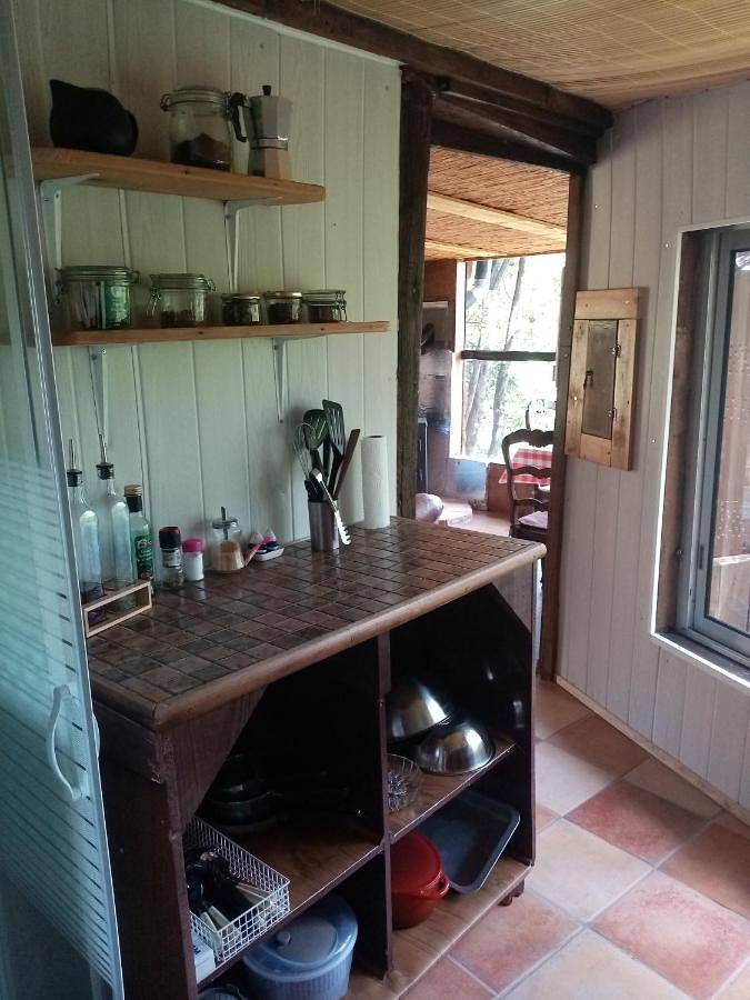Gîte pour 2 personnes, avec vue ainsi que piscine et terrasse à Sanilhac - 4