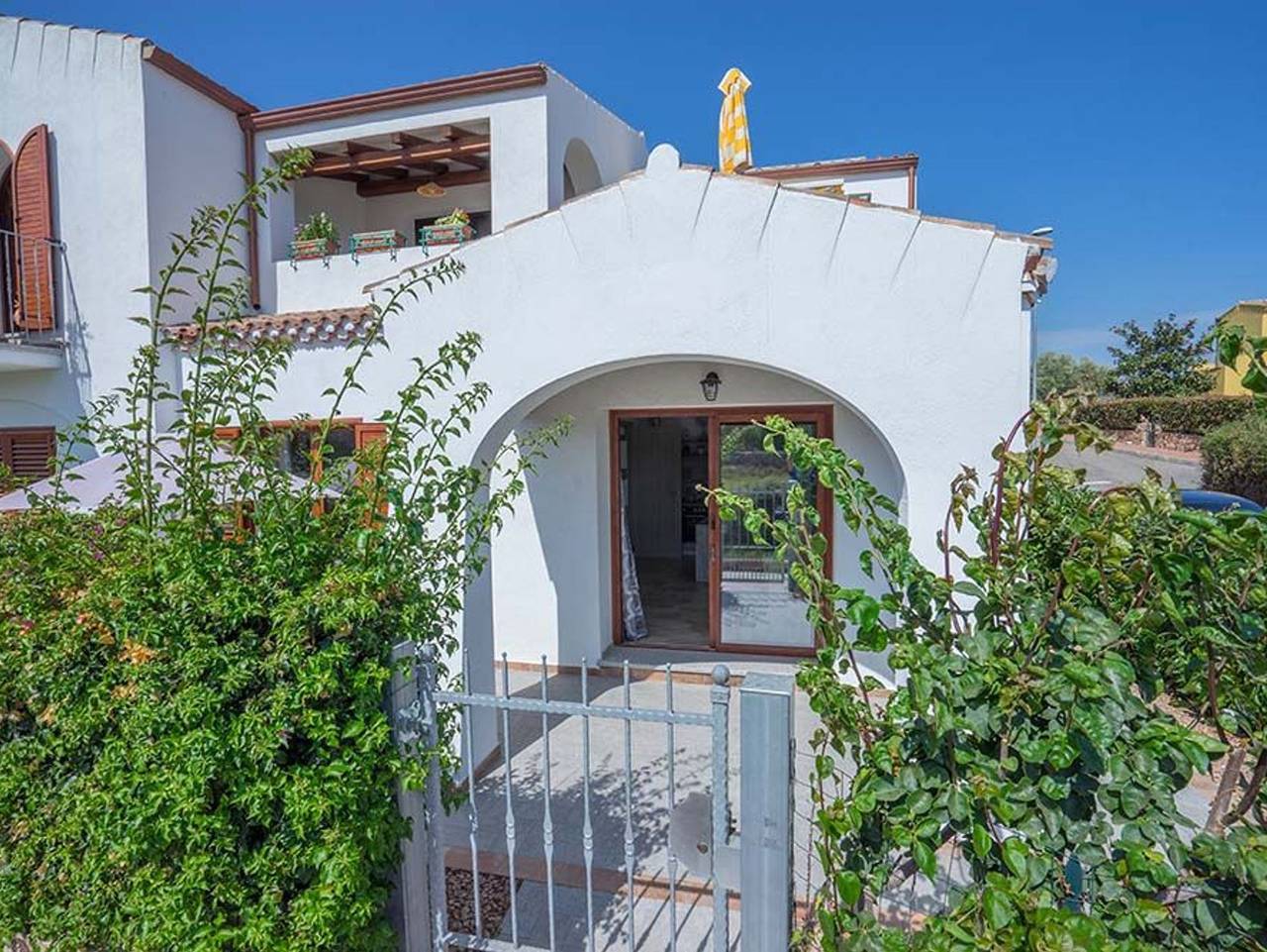 Ganze Ferienwohnung, Schöne und günstige Wohnung am Strand - Nr. 141A in Budoni, Olbia-Tempio