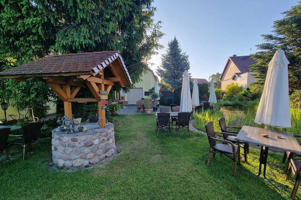 Gästezimmer mit bezauberndem Garten und Koi-Teich. in Trebbin, Teltow-Fläming
